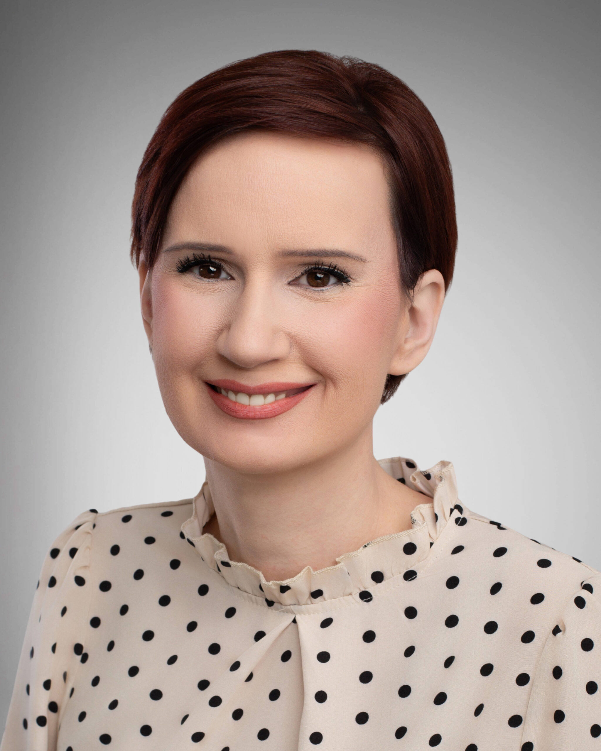 Jessi Huddleston headshot